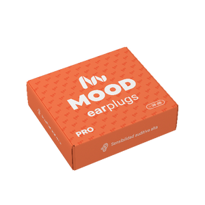 Caja de tapones para los oídos Mood Earplugs Pro color naranja con reducción de ruido de 38dB para alta sensibilidad.